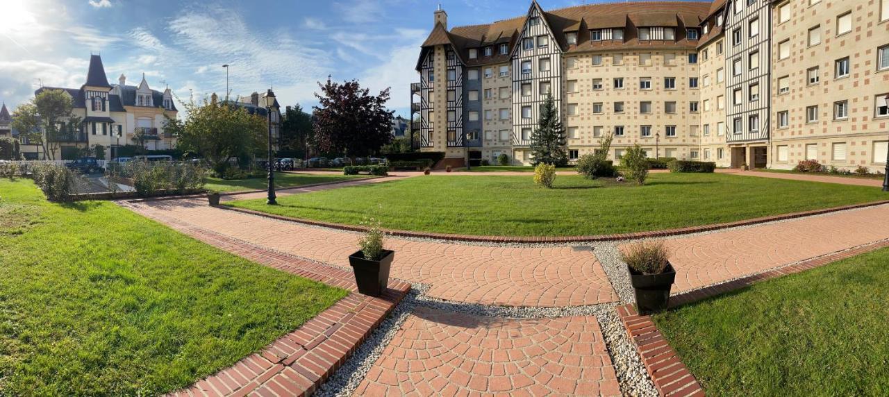 Le Deauvillais Deauville Ngoại thất bức ảnh