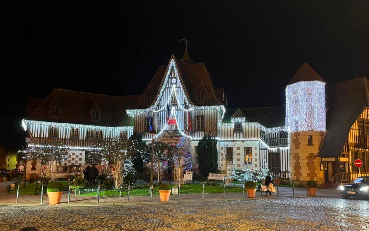 Le Deauvillais Deauville Ngoại thất bức ảnh