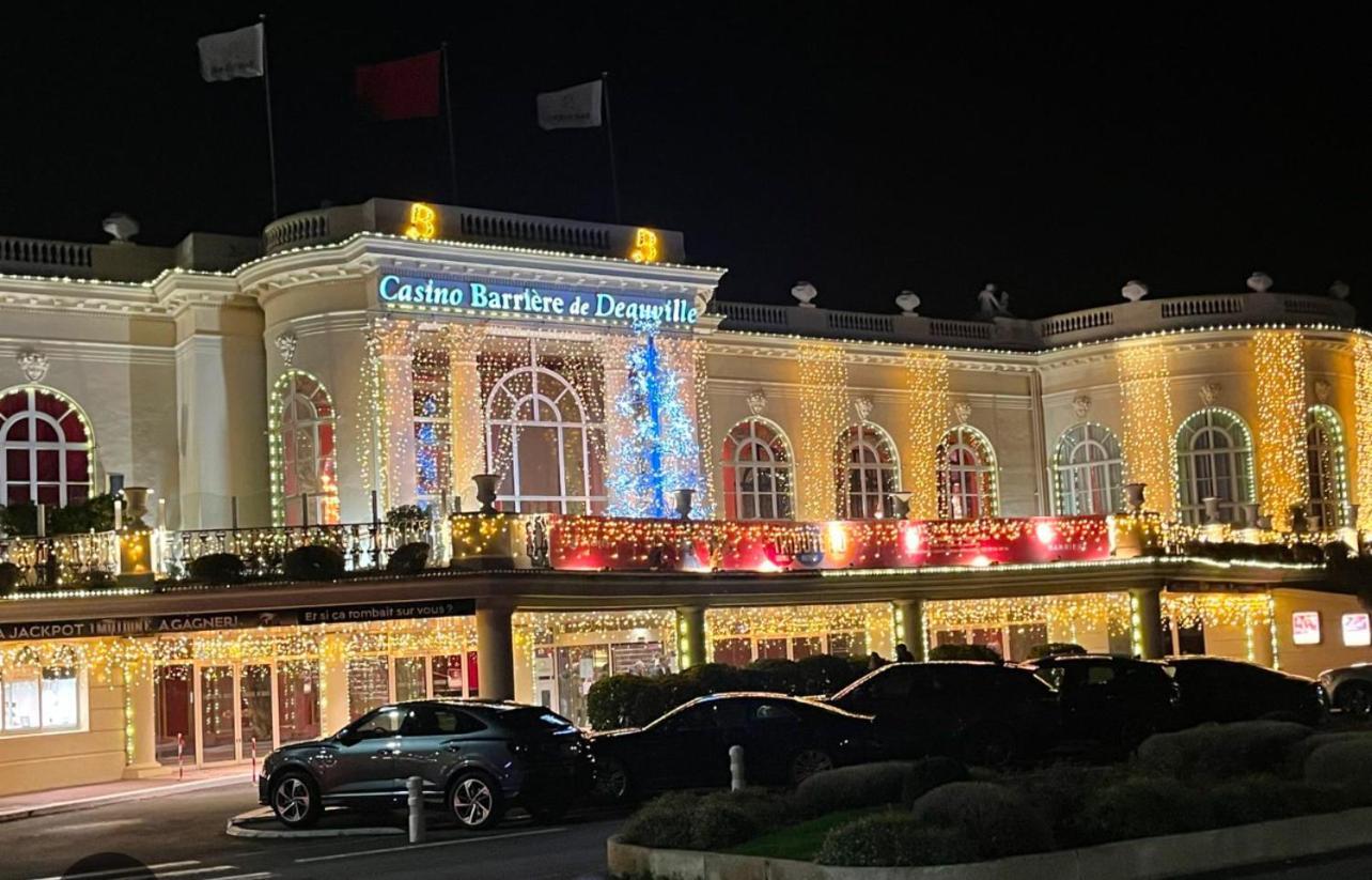 Le Deauvillais Deauville Ngoại thất bức ảnh